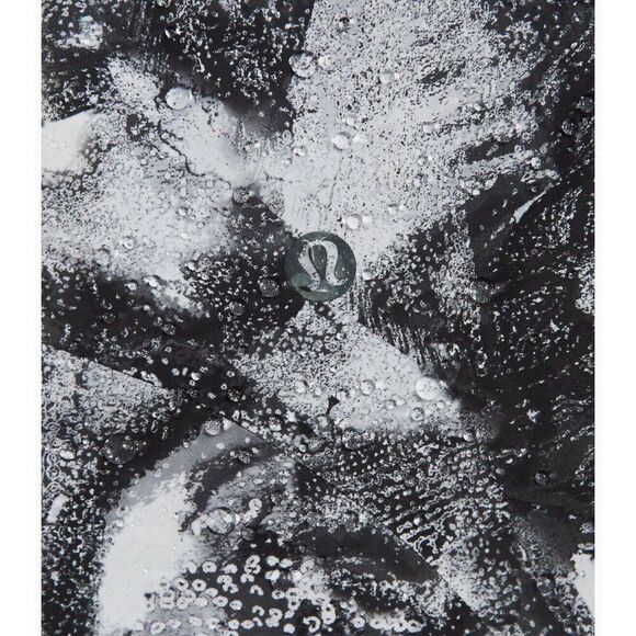 NWT Lululemon Break a Trail Jacket. Take Flight One Multi. Size 6 $268 - Picture 5 of 9